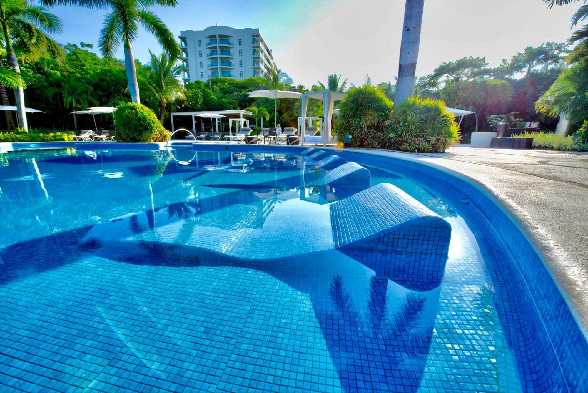 Grand Luxxe Two Bedroom Suite - 新巴利亚塔 外观 照片